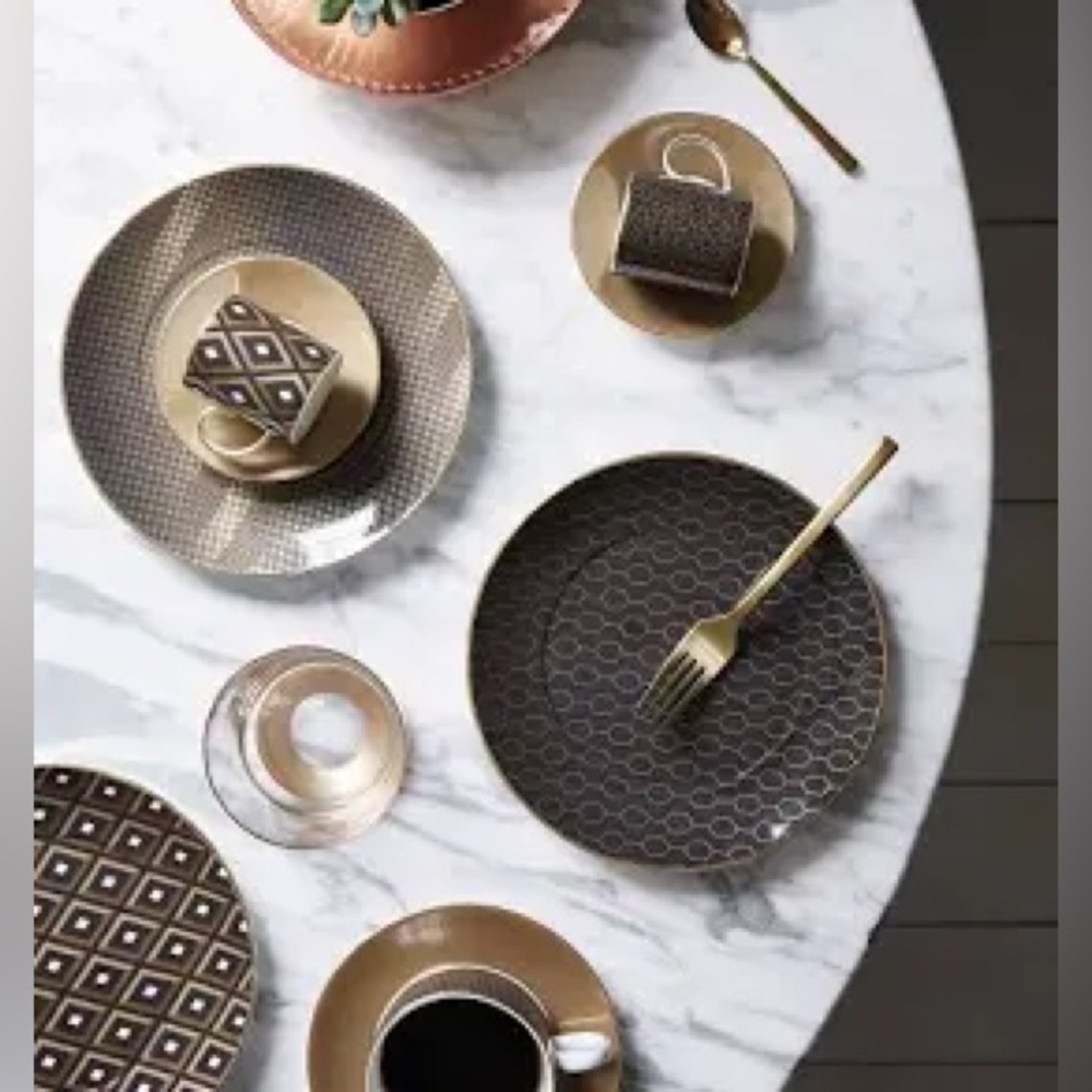 Wedgwood Arris Accent tea plate set of 4 - Picture 3 of 6